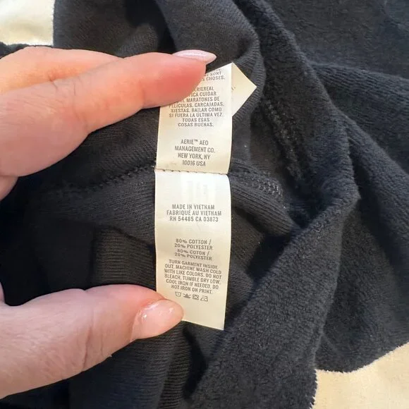 Aerie Towel Terry Cloth Cinched Reversable Sweatshirt in Black - Large - Picture 12 of 14